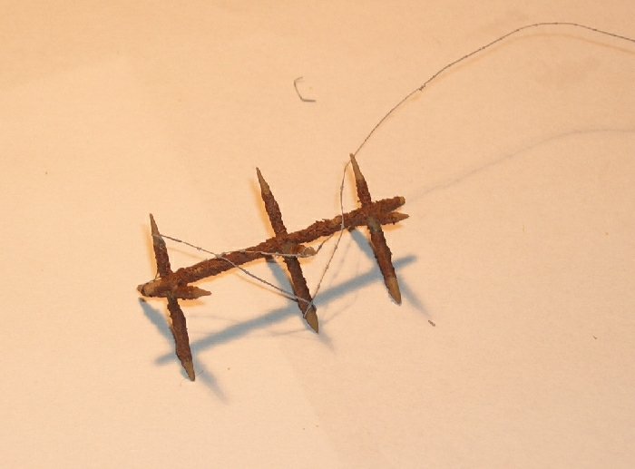 Vyplétání španělského jezdce ostnatým drátem (10)