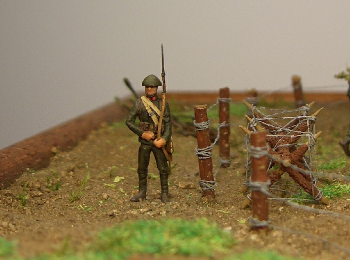 Vystrojený strážný – pohled zpředu (13)